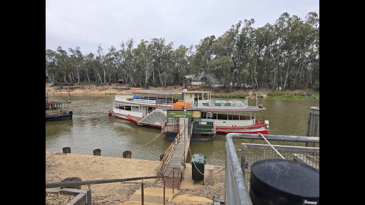PADDLESTEAMER MELBOURNE RETURN TO ECHUCA AFTER 60 YEARS