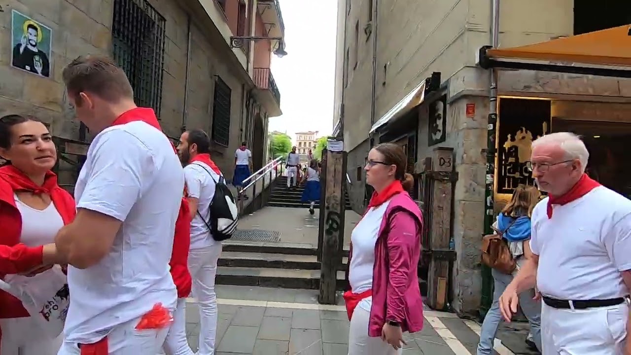 Walking around Pamplona , the morning of my bull run