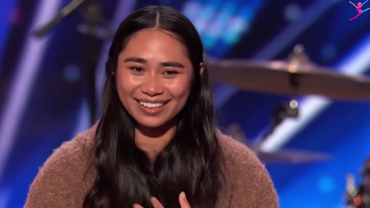 Jessica Sanchez got the golden buzzer by singing the “beautiful things”