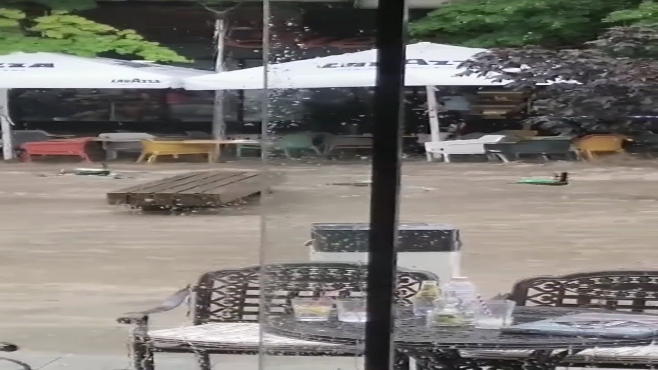 Occasionally flooded streets in Stara Zagora,Bulgaria | Cars are swimming