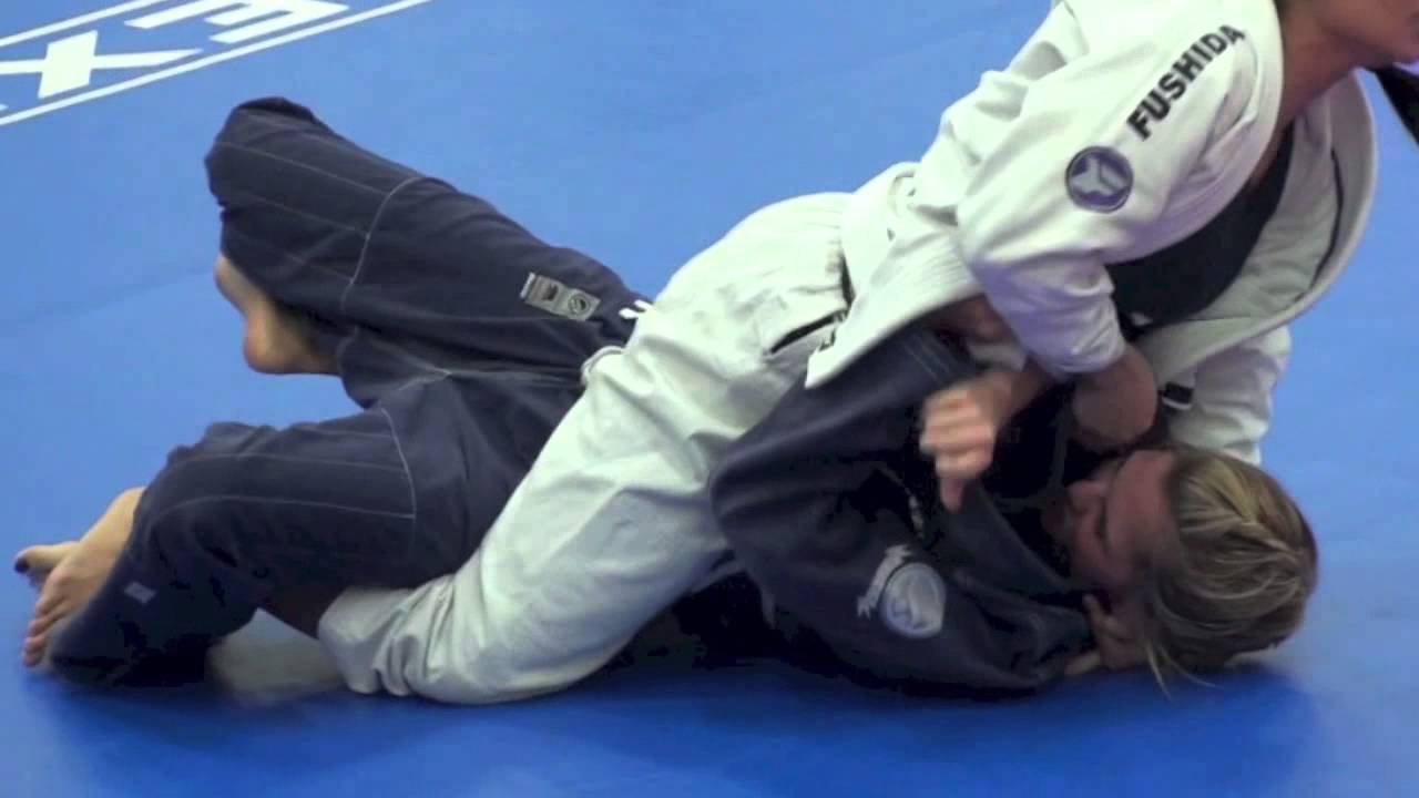SMASH GYMS | WOMEN'S BRAZILIAN JIU-JITSU featuring DEBBIE SANCHEZ