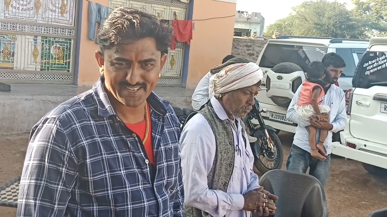 देवा जी के परिवार से मिलिए
