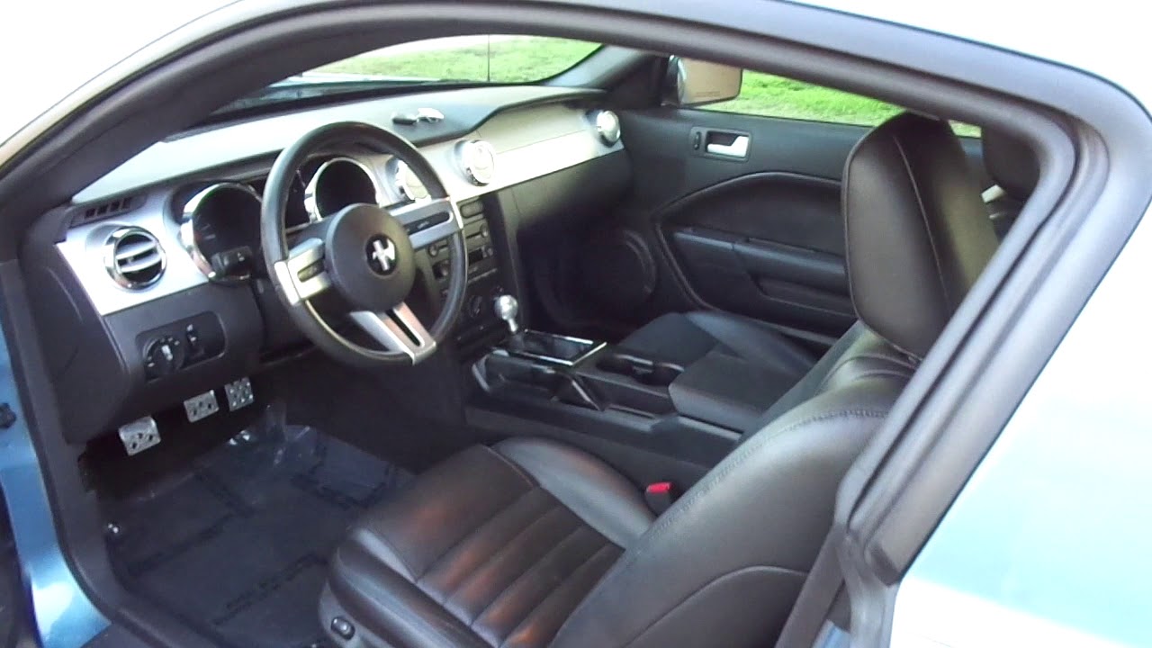 2005 Ford Mustang PREMIUM GT