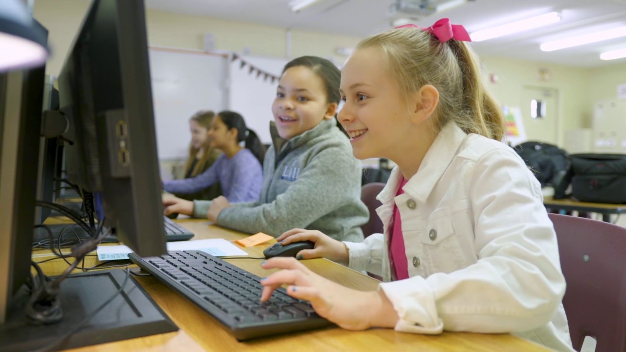 Exploring Food Chains with Minecraft Education