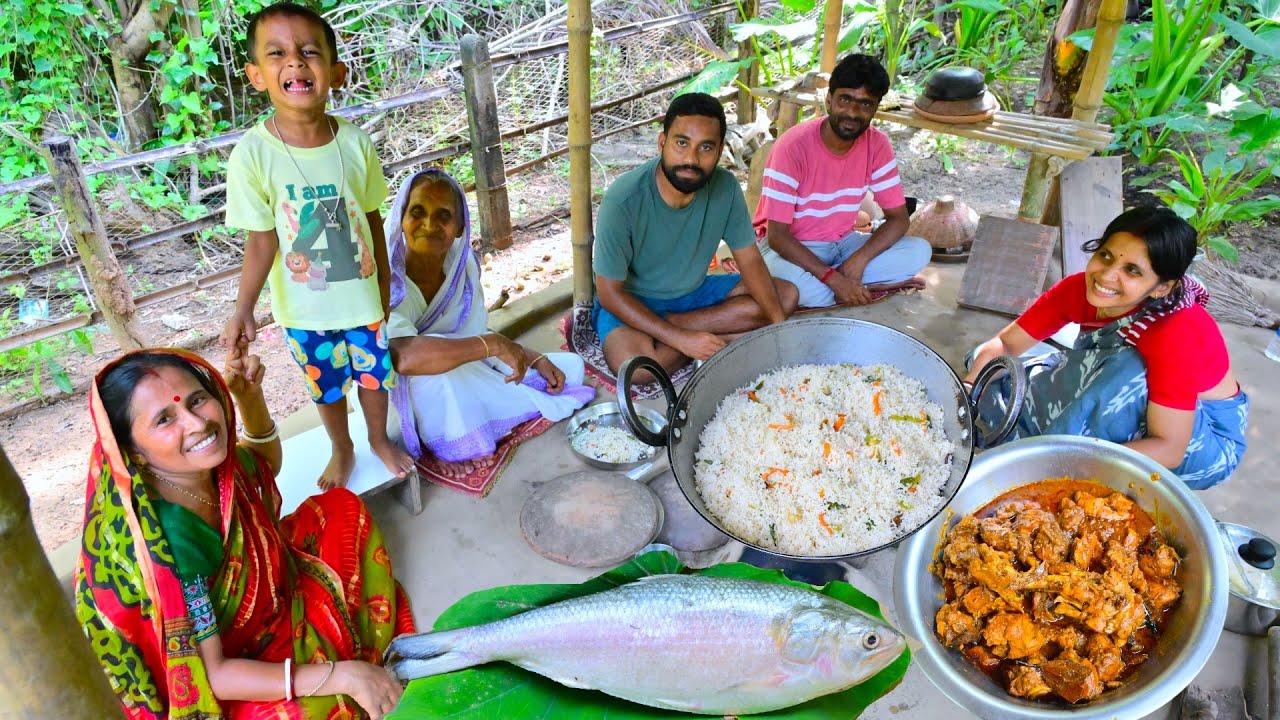 কৃষভের জন্মদিনে মায়ের হাতে স্পেশাল ফ্রাইড রাইস, ইলিশ ভাজা ও গন্ধরাজ চিকেন রান্না | Birthday recipes