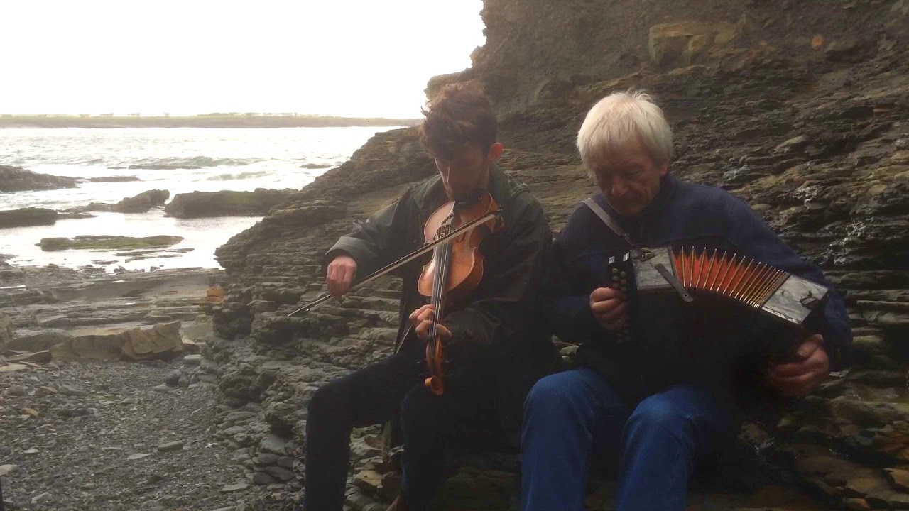 Rowan Piggott & Charlie Piggott – The Stranger & McGivney's Fancy (Hornpipes)