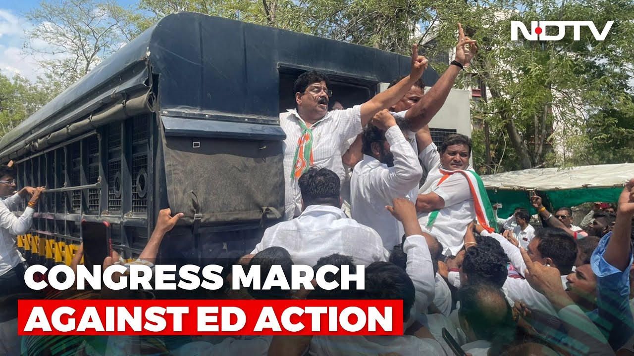 Congress March In Rahul Gandhi's Support Halted By Cops, Leaders Detained