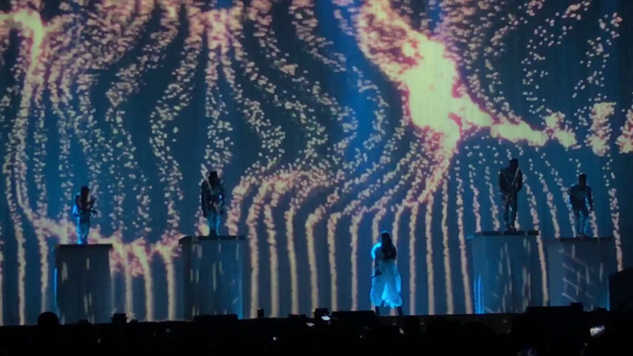 Ariana Grande Touch It Live 4/14/17 (Miami, Florida) Dangerous Woman Tour