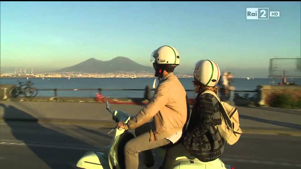 NapolinVespa Tour in onda su Rai 2 - Sereno Variabile del 28/11/2015