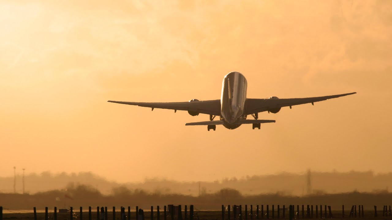 Verizon, AT&T agree to delay 5G rollout around airports