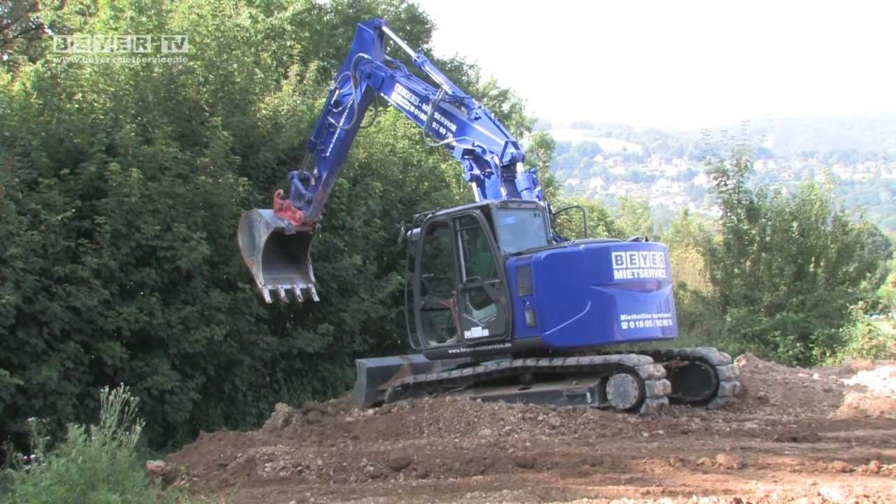 Kettenbagger mieten – Planierarbeiten beim Gartenbau