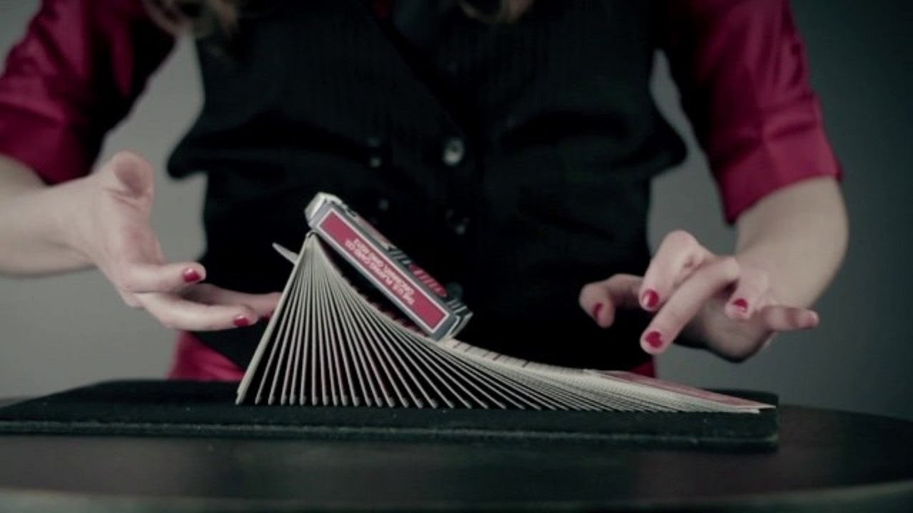 Female Cardistry