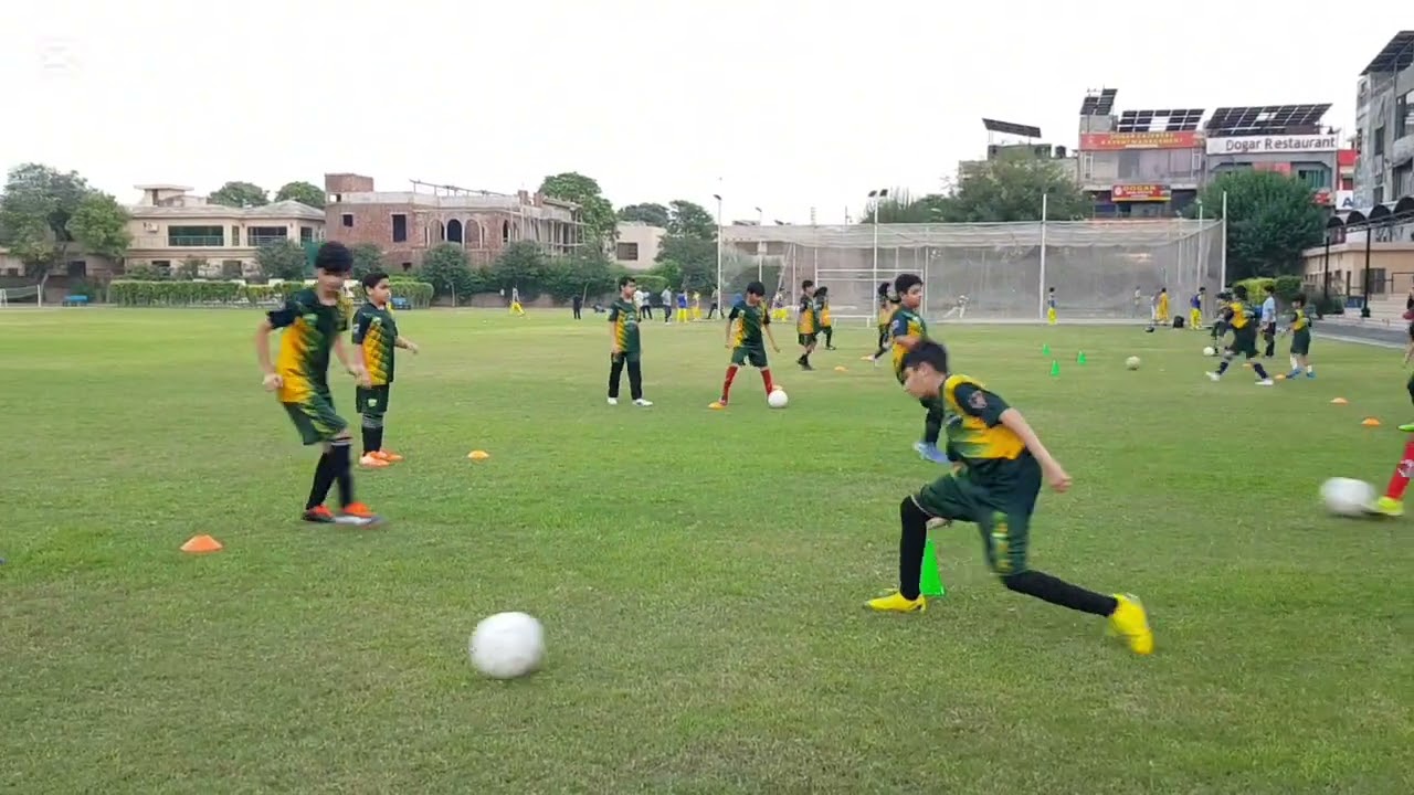 Passing Under Pressure Football Drills | Best Passing and Receiving Drills | 