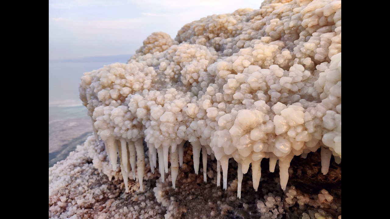 Dead Sea Salt Crystals &ndash; Nature&rsquo;s Magic