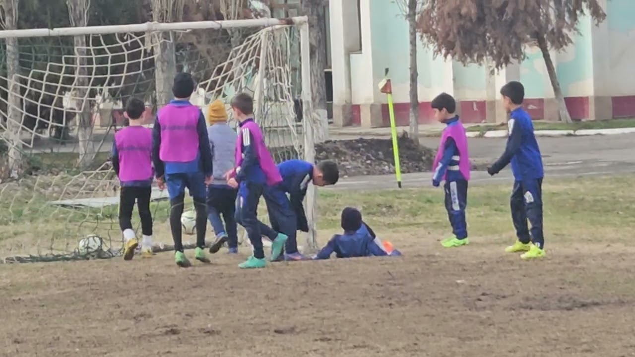 ​Dinamo Kids: Game Day! 1