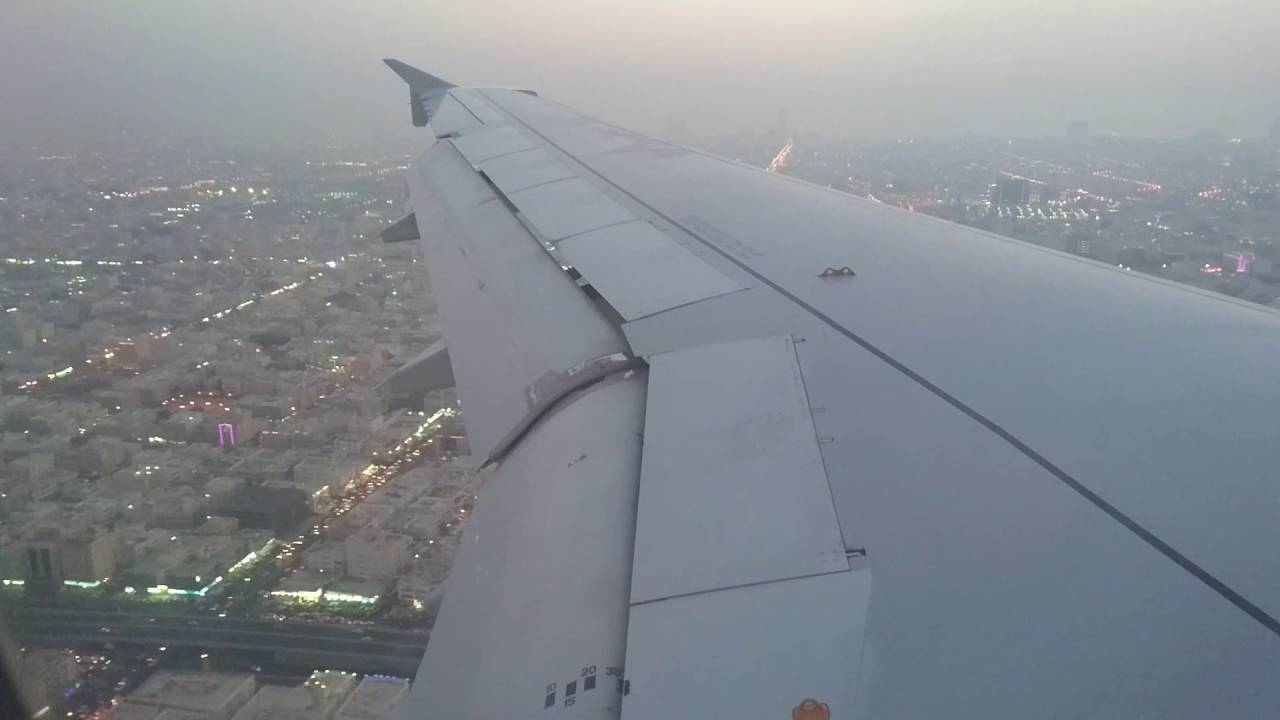Saudia A320-200 (HZ-AS18). Evening Landing at Jeddah King Abdulaziz Int'l Airport