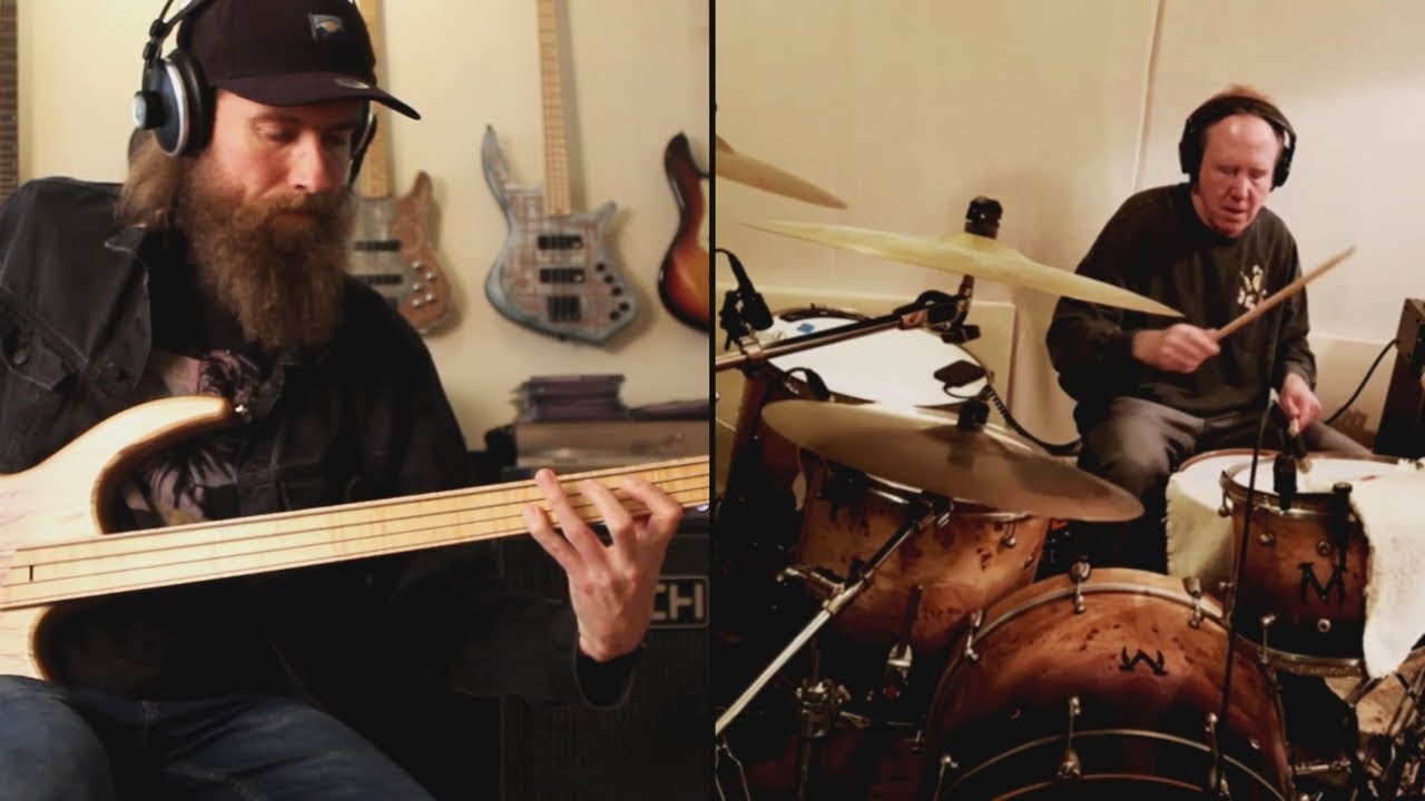 Heavy Fretless Rock Bass Jam with Jack Irons on Drums