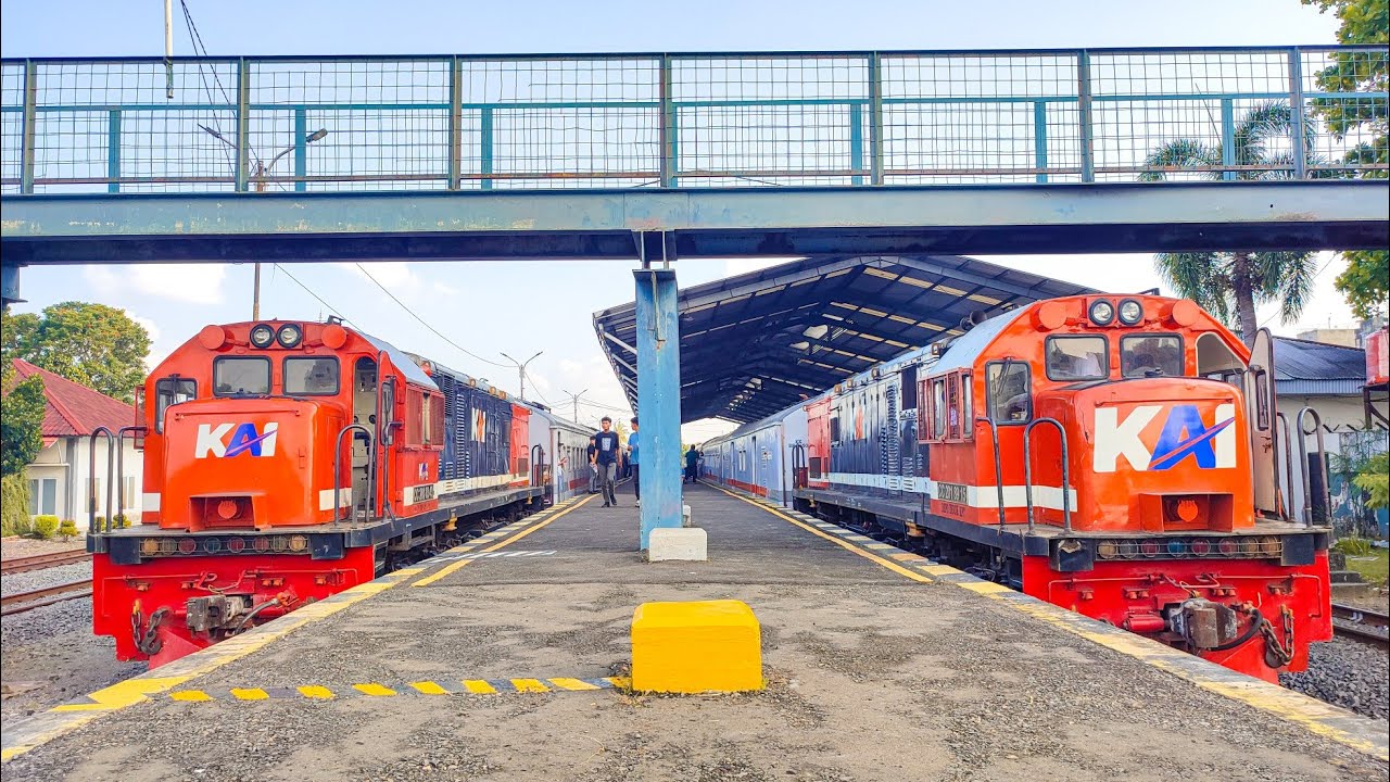SUPER LANGKA‼️DATANG DULUAN BERANGKAT TERAKHIR 😭 KA SERELO BERTEMU KA RAJABASA DI STASIUN PRABUMULIH
