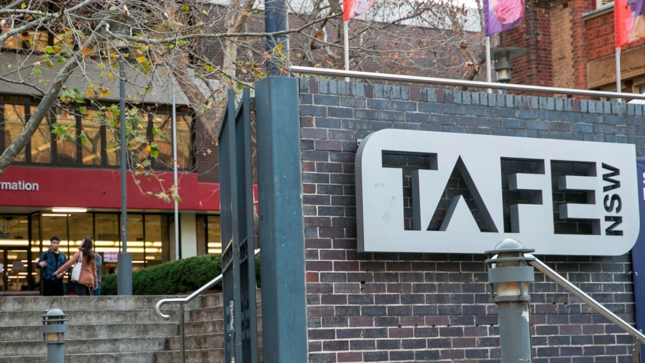 TAFE enrolment &lsquo;critical&rsquo; in addressing skills shortage