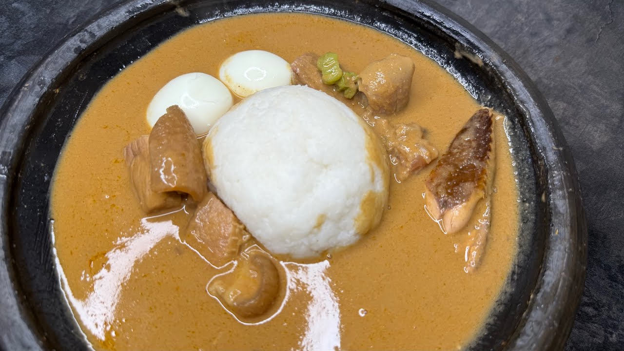How To Make AUTHENTIC Ghanaian Peanut Soup With Rice Balls | Nkate Kwan With Omotuo🇬🇭