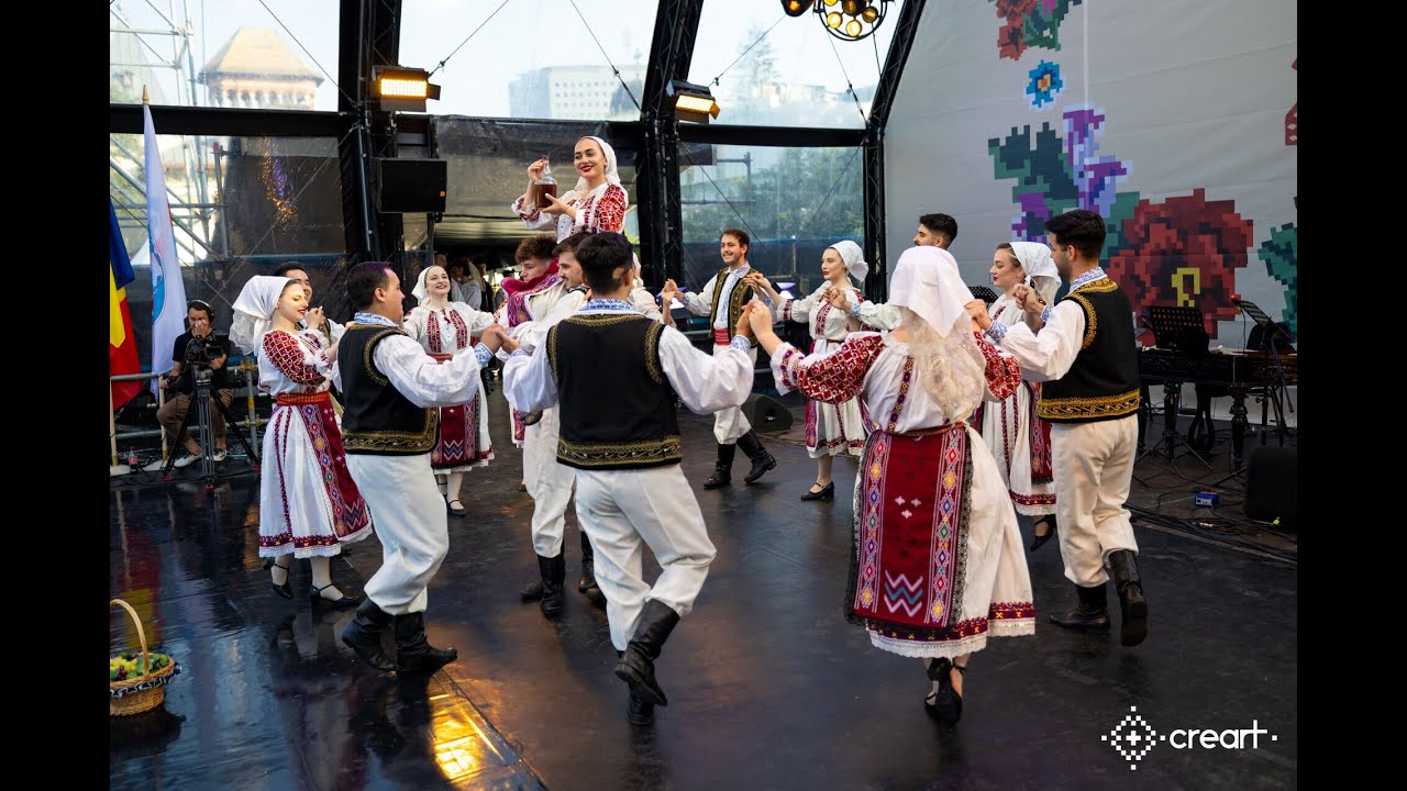 Festivalul International de Folclor Muzici si Traditii - Ansamblul Doinita Bucuresti- Dans Dobrogea