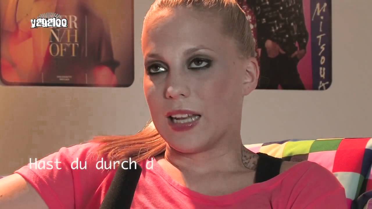 LaFee@Yagaloo Interview(part 1)
