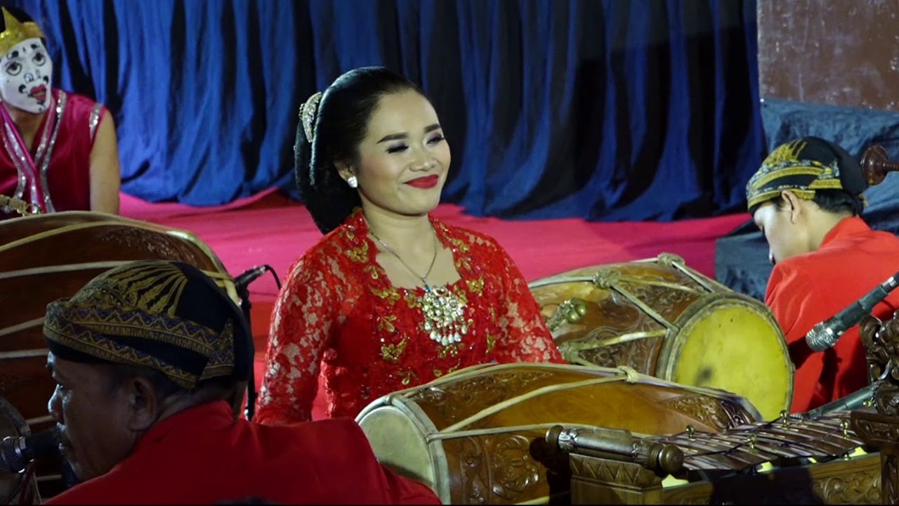 Sinden RiNi Ngendang Uler Kambang
