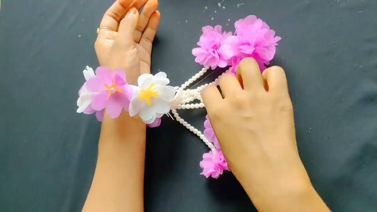 Shopping bag diya holuder gohona/ শপিং ব্যাগ দিয়ে গায়ে হলুদের হাতের গহনা