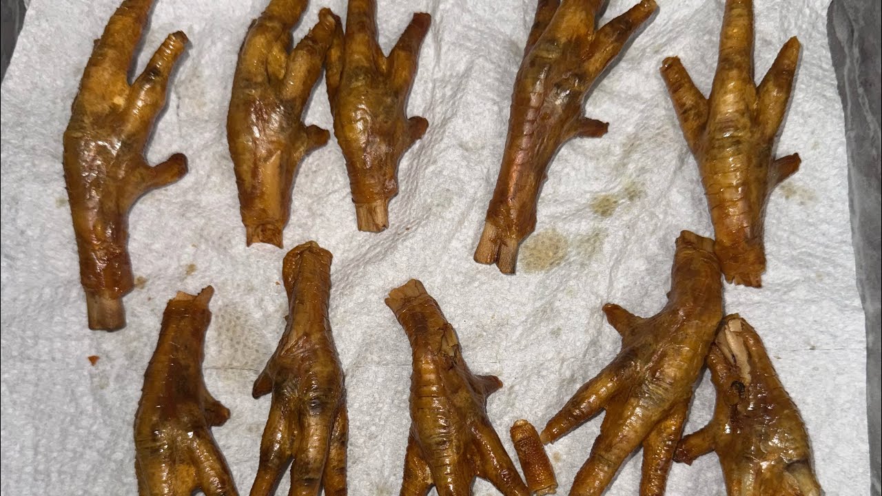 🐾 Homemade Chicken Feet for Dogs | Healthy Natural Treats.