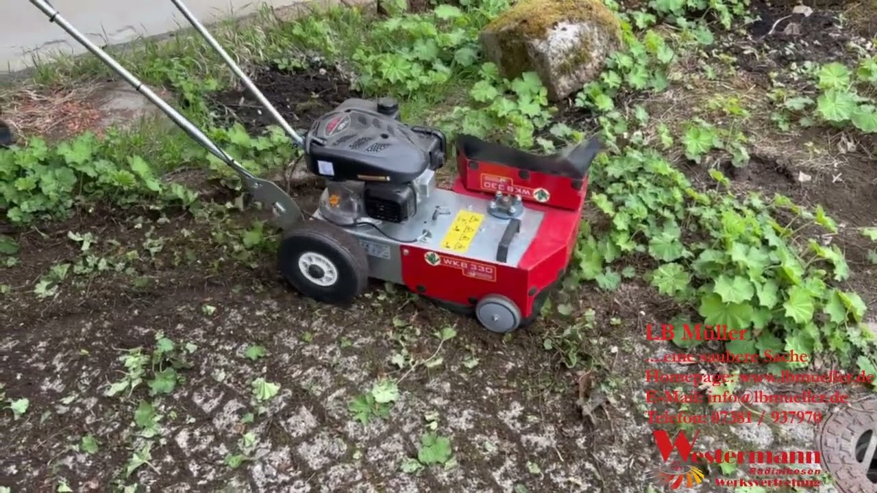 Westermann Wildkrautb&uuml;rste WKB 330 im Einsatz