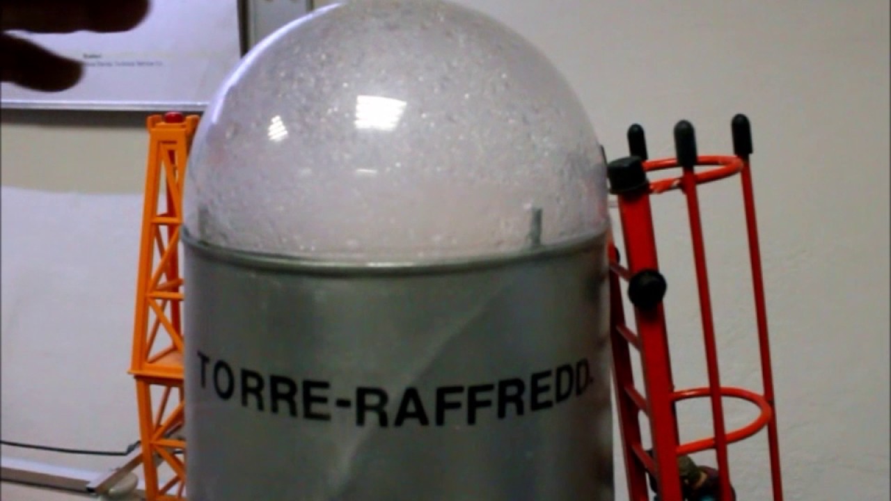 Centrale Nucleare in Miniatura che alimenta una zona industriale di Franco Ferla