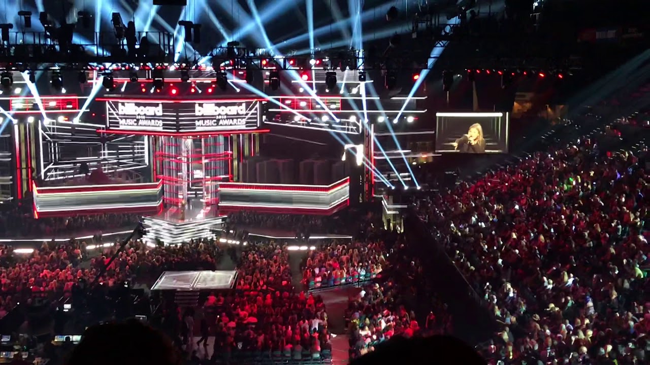 LOUD ARMY CHEERS FOR BTS - (방탄소년단) BBMA’s 2018