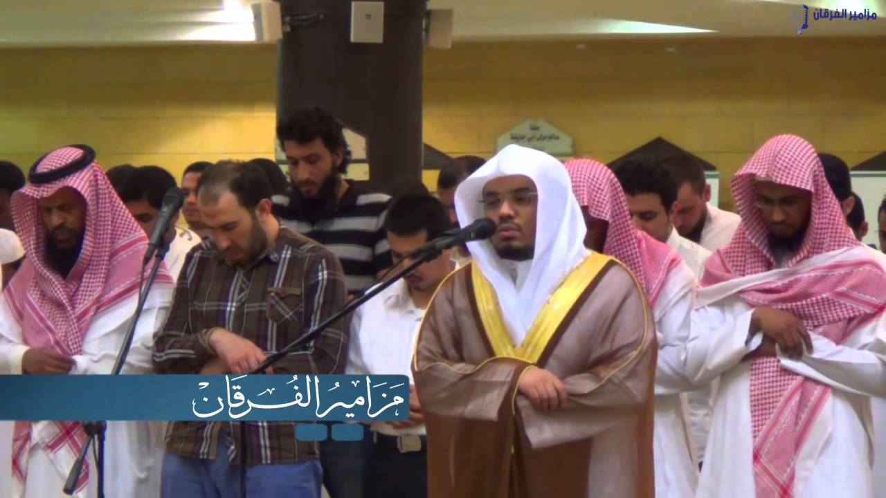 وهكذا ودع امام الحرم المكي د ياسر الدوسري اهالي الرياض بآخر عشائيه سجلت له   YouTube