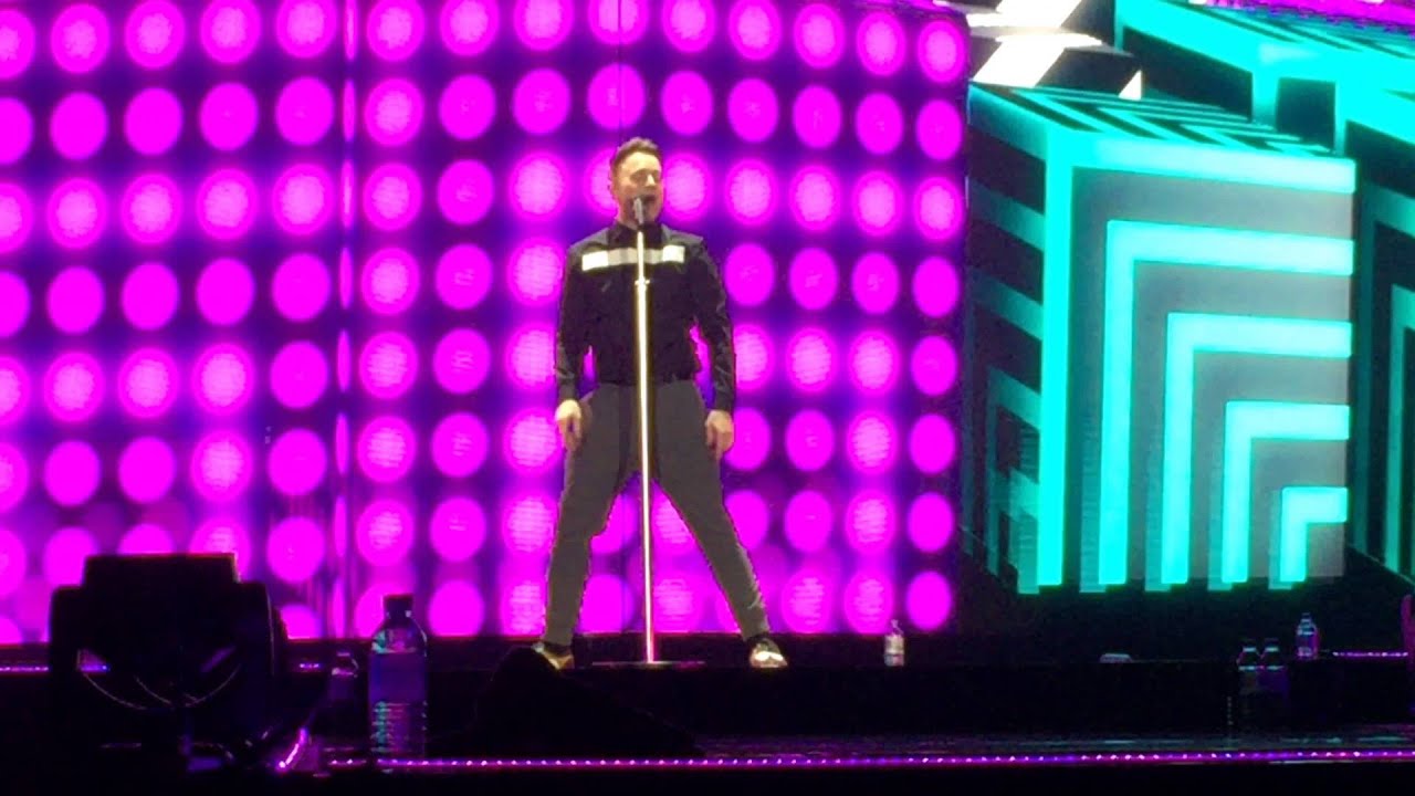 Olly Murs - Heart Skips A Beat - Live - Sheffield Arena - 31/03/15