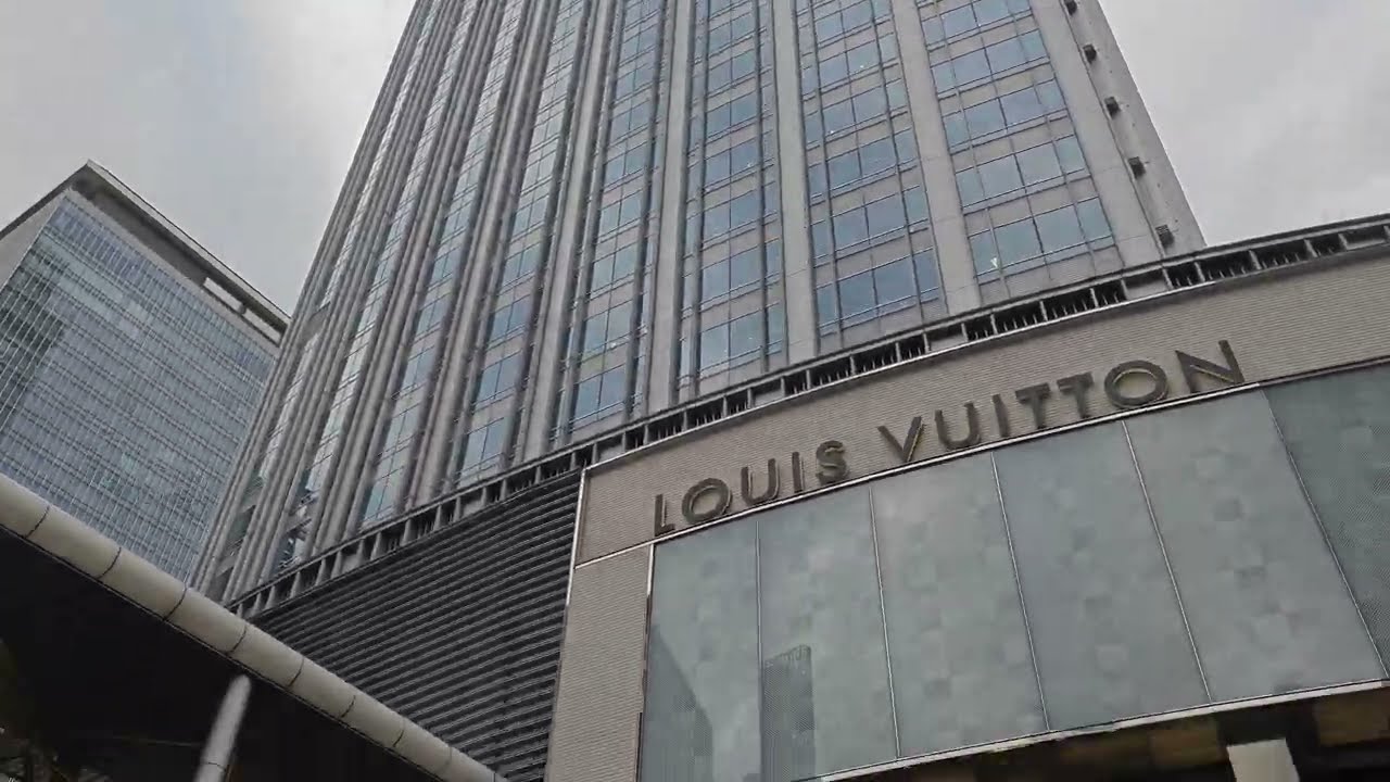 Taipei City Hall Mall Walk | Luxury Brands, Street Performances & City Vibes | Taiwan Vlog