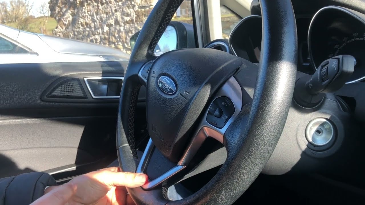 Réparation commandes au volant Ford Fiesta   HD 720p