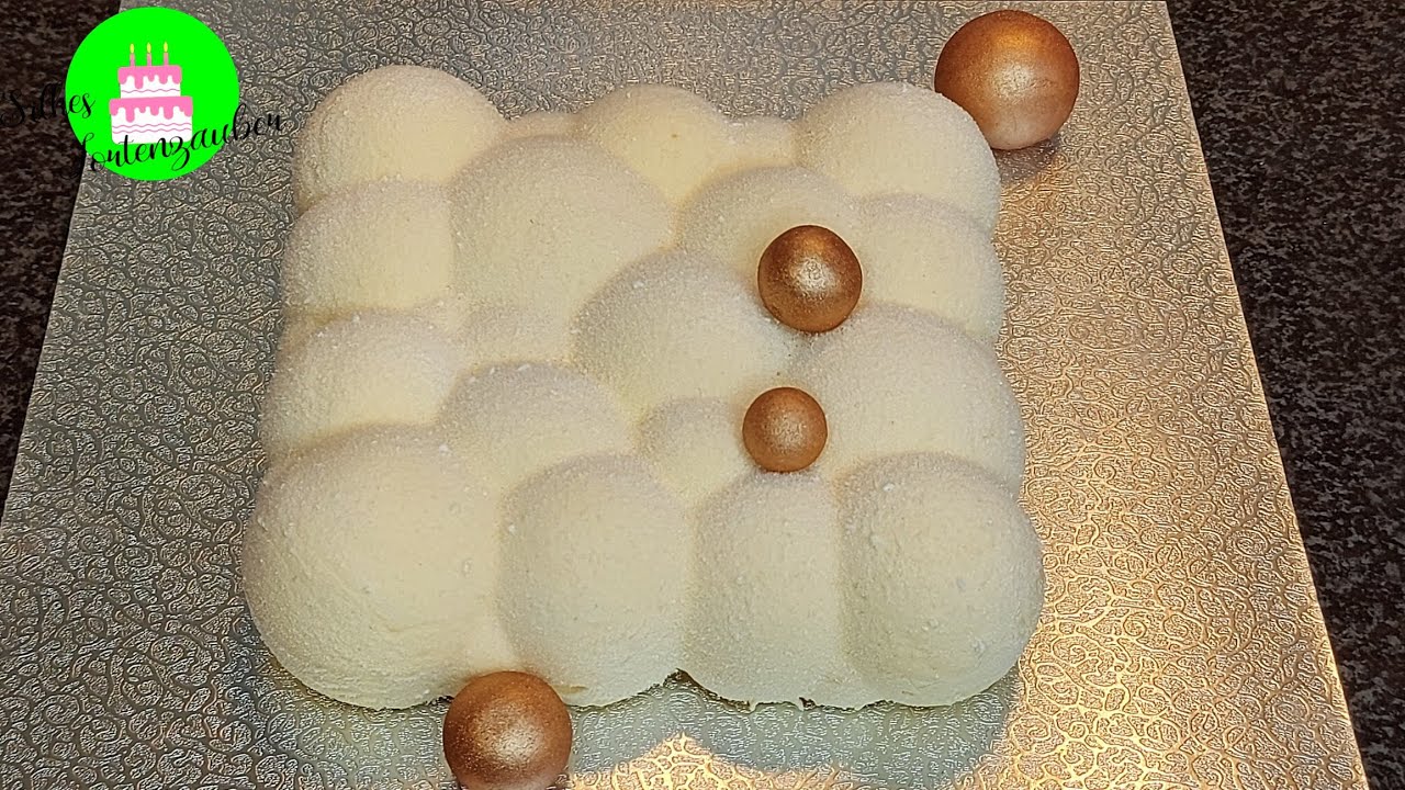 Torte mit Silikonform und Velvetspray
