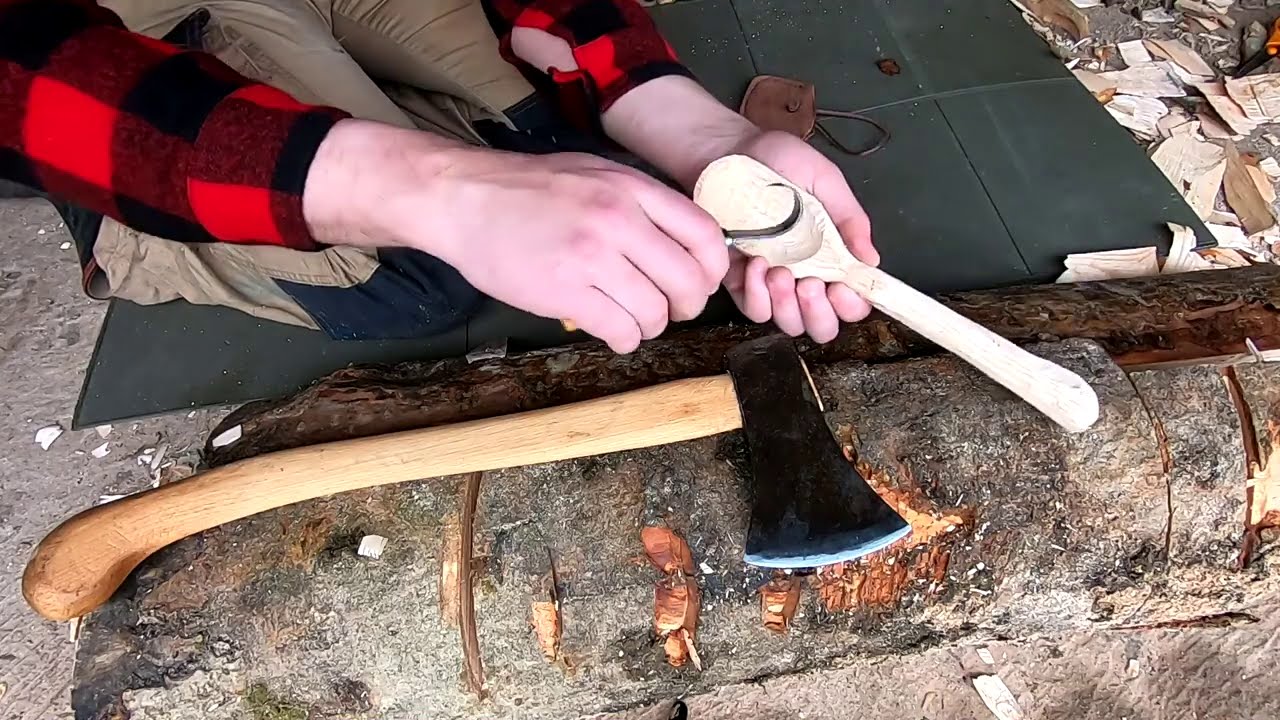How to Carve a Spoon and Sharpen Carving Axe