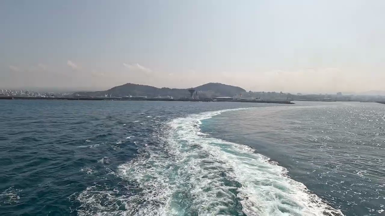 퀸제누비아호 제주항 출항 영상