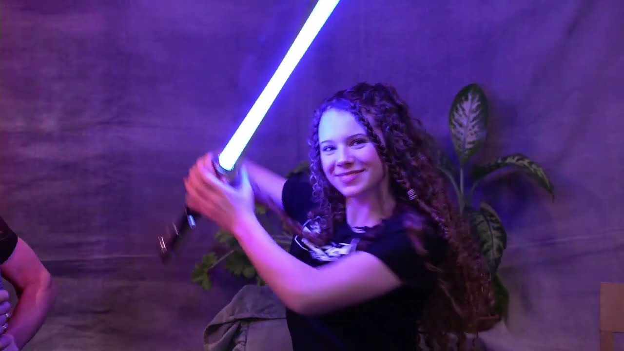 Star Wars saber unboxing with 'The Price of Freedom' stars, Sally Guinness and Willow Rawlings.