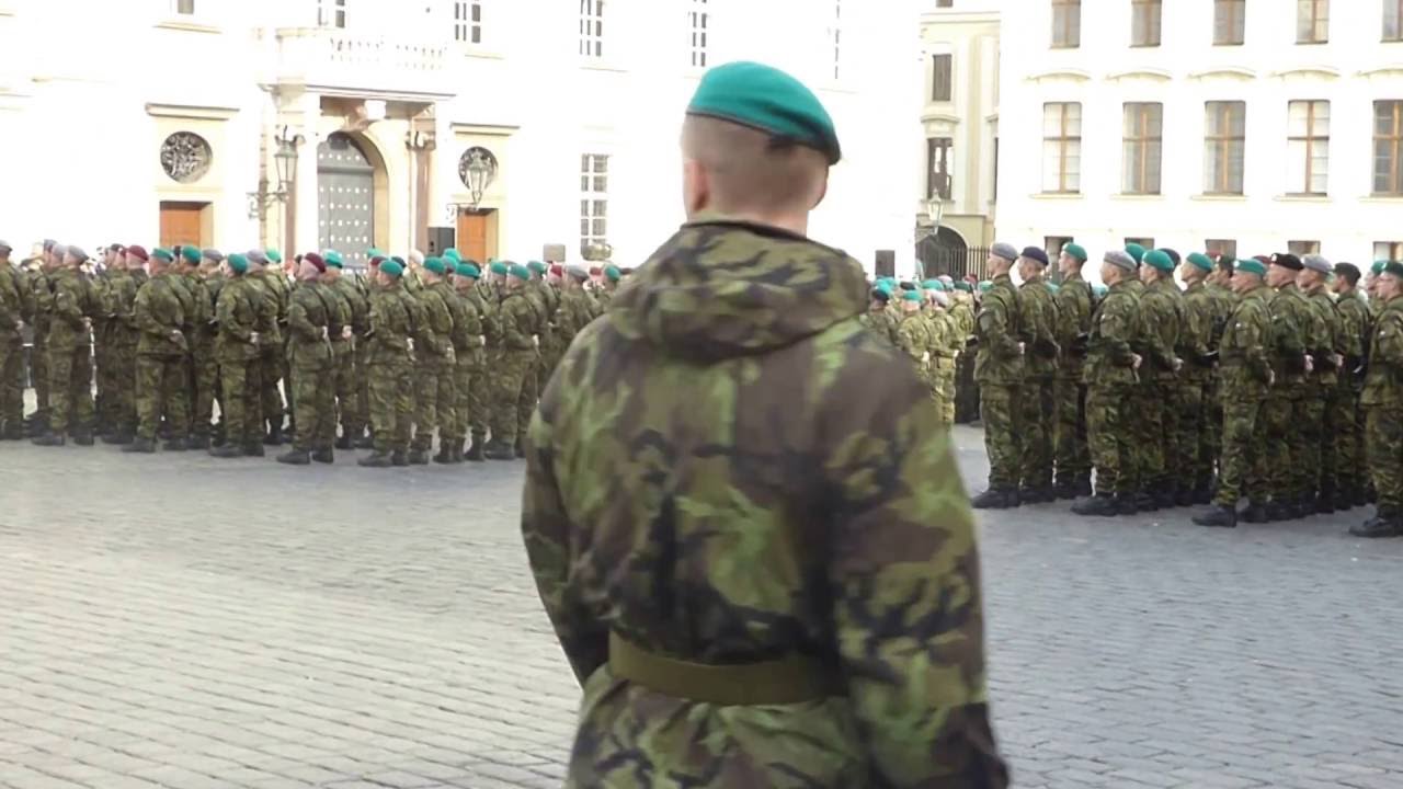 nástup vojáků na vojenskou přísahu 28.10.2016