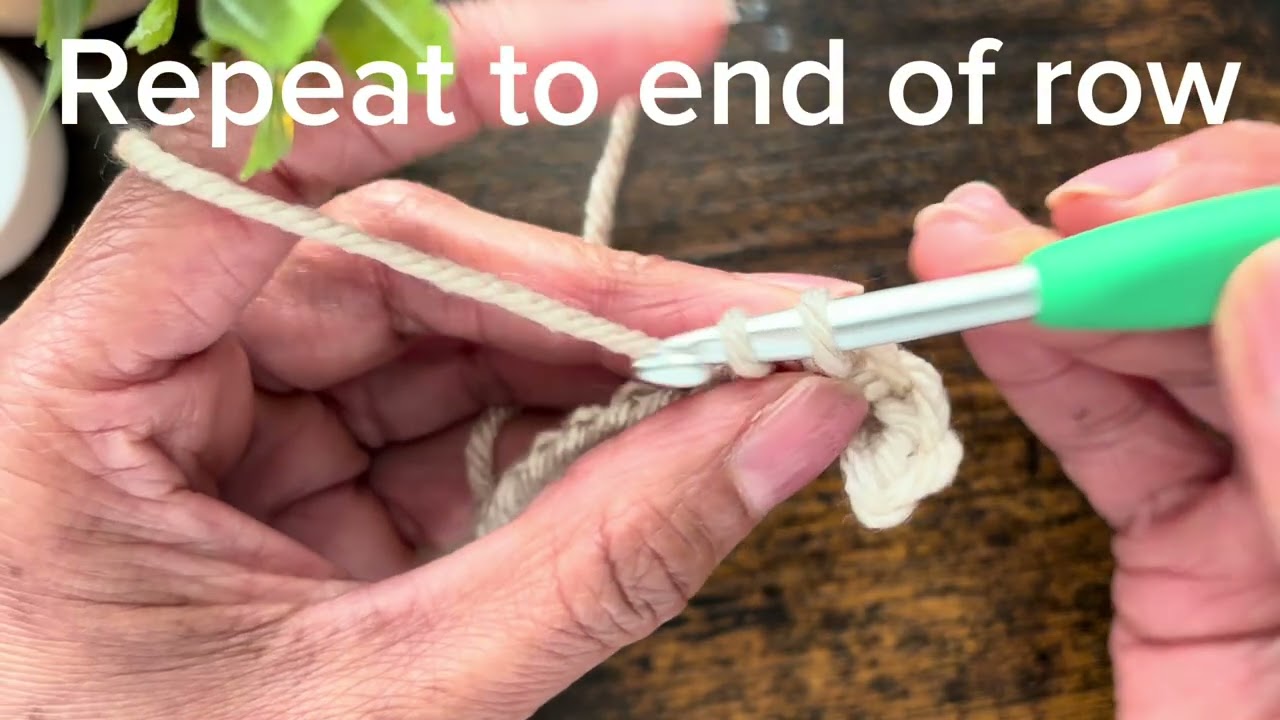 Single crochet demonstration 