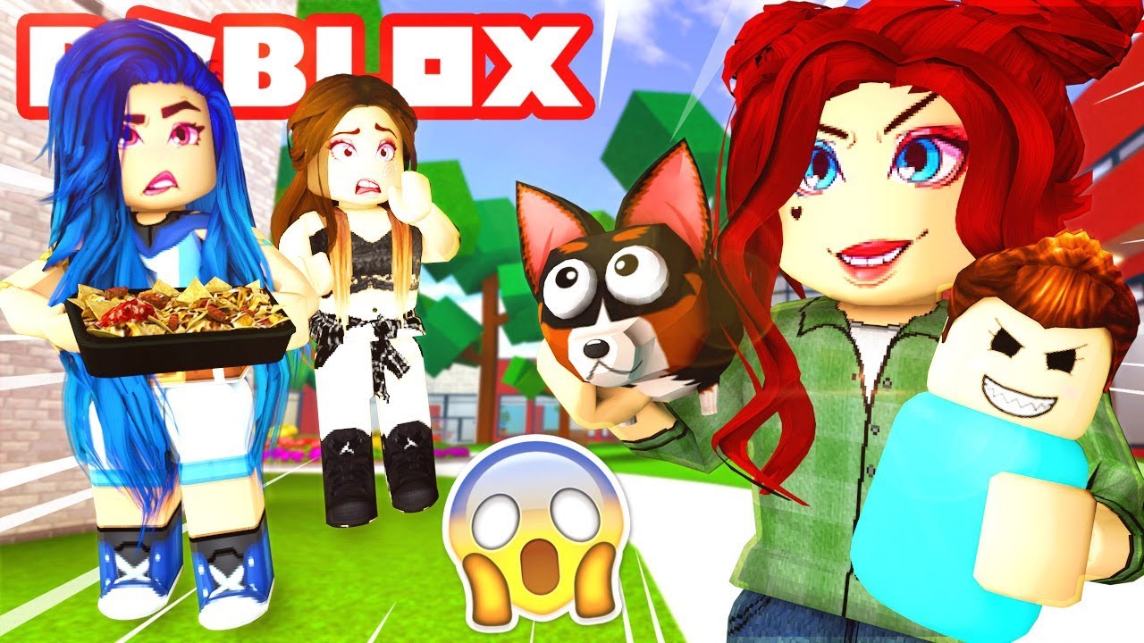 Roblox Family - НАШ НОВЫЙ ДОМ С ПРИВИДЕНИЯМИ У СОСЕДЕЙ!? (Ролевая игра Roblox)