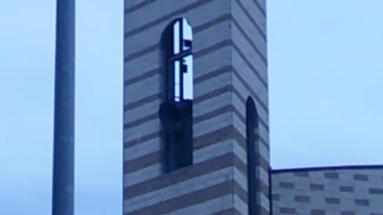 le campane della chiesa di cristo redentore delle case Monsummano terme suonata a bicchiere