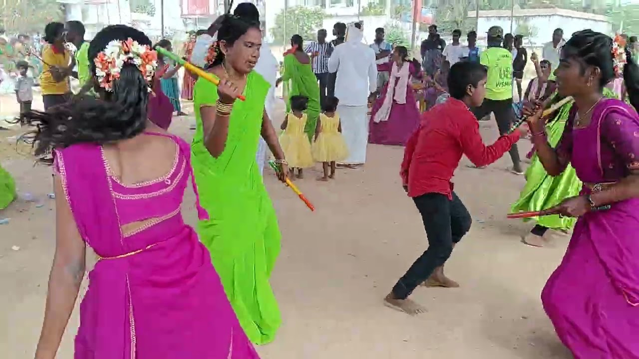 సాల్ట్ బంగ్లా శ్రీ పోలేరమ్మ తల్లి కోలాటం. సంక్రాంతి శుభాకాంక్షలు. ఇసుకపల్లి.గంగమ్మ గుడి.9705395239