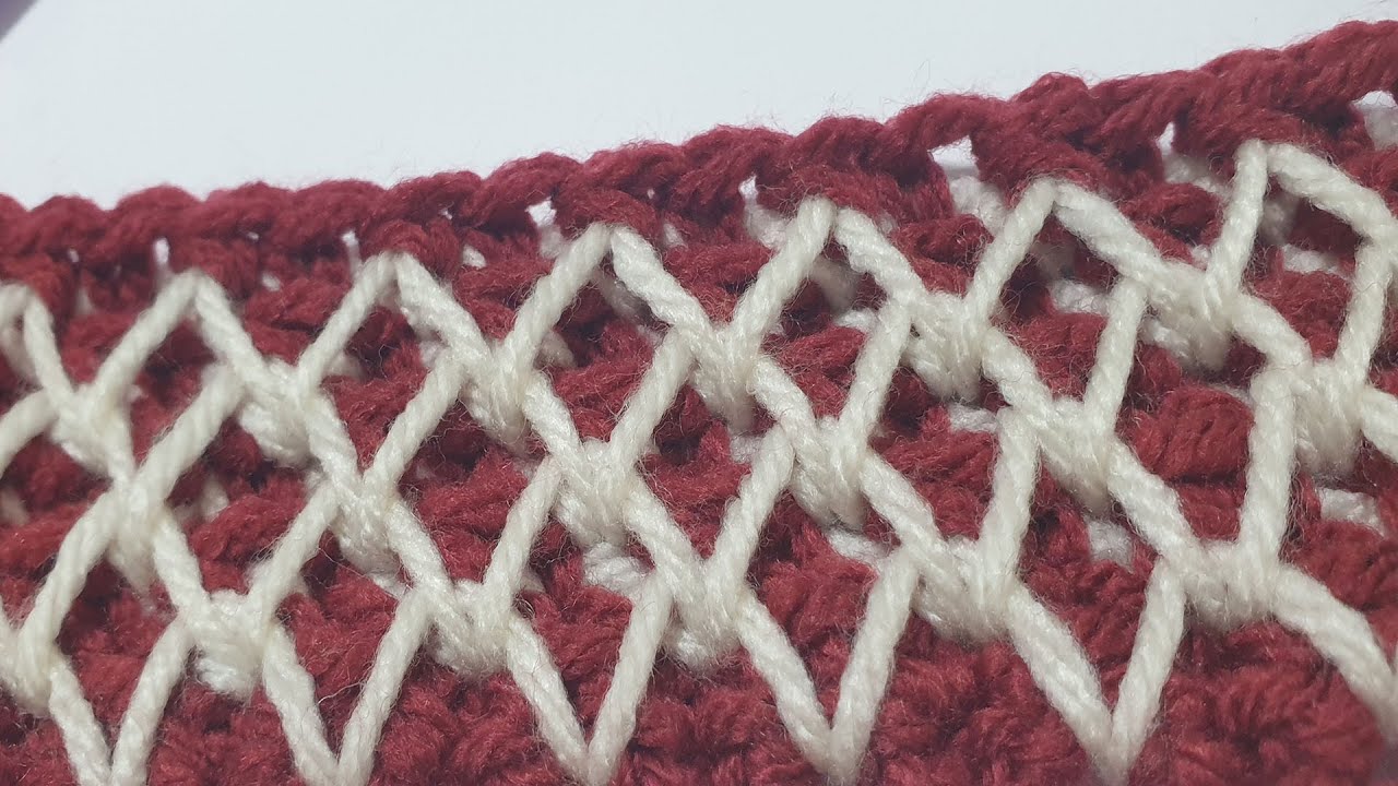 Honeycomb crochet stitch in two colors / baby blanket