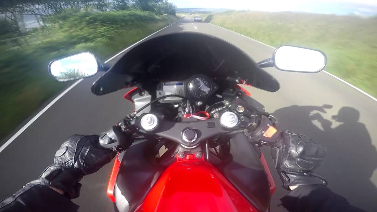 CBR 600 F4i Mountain Blasts - Isle of Man