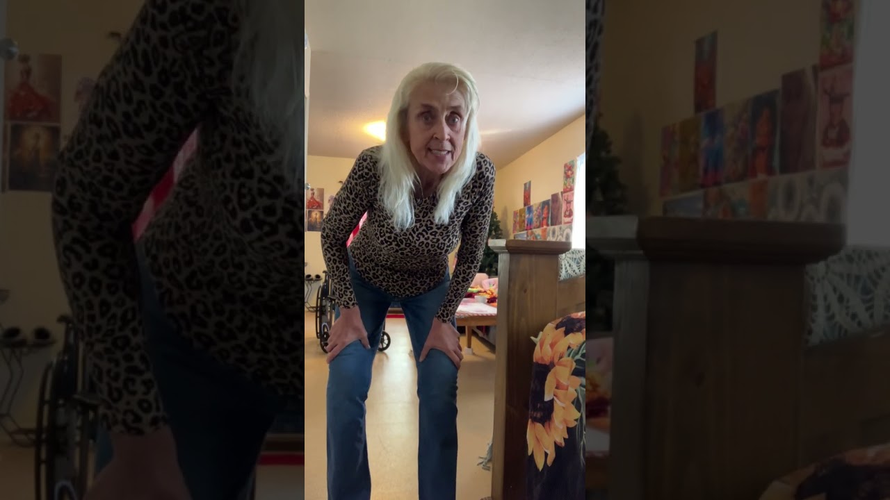 Looking sooooo good check it out / dance dance dance