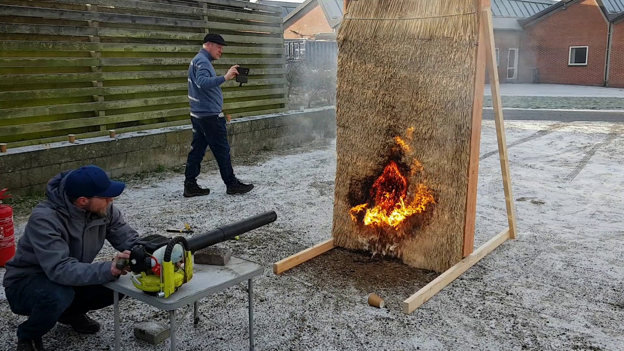 afbrænding stråtag forsøg 1