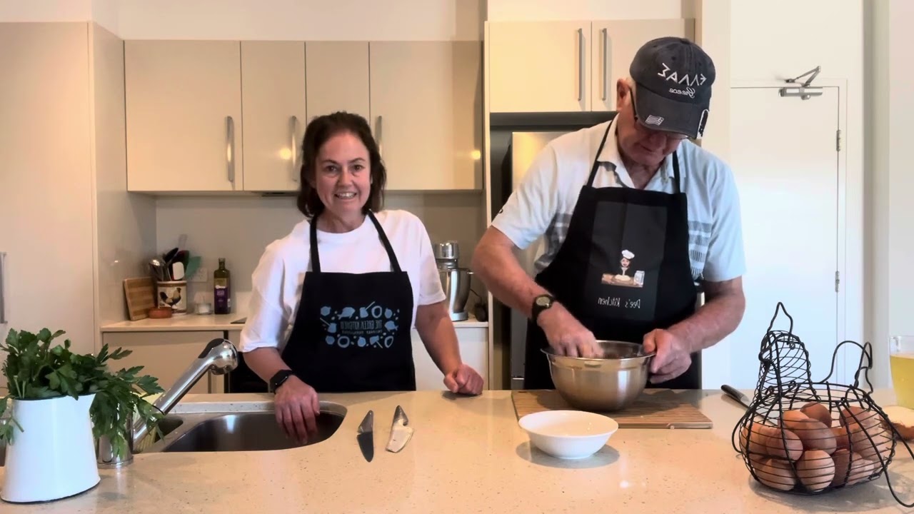 THE AL BURGER (Dad makes Mum’s burger  recipe) #burger #dad #bbq 